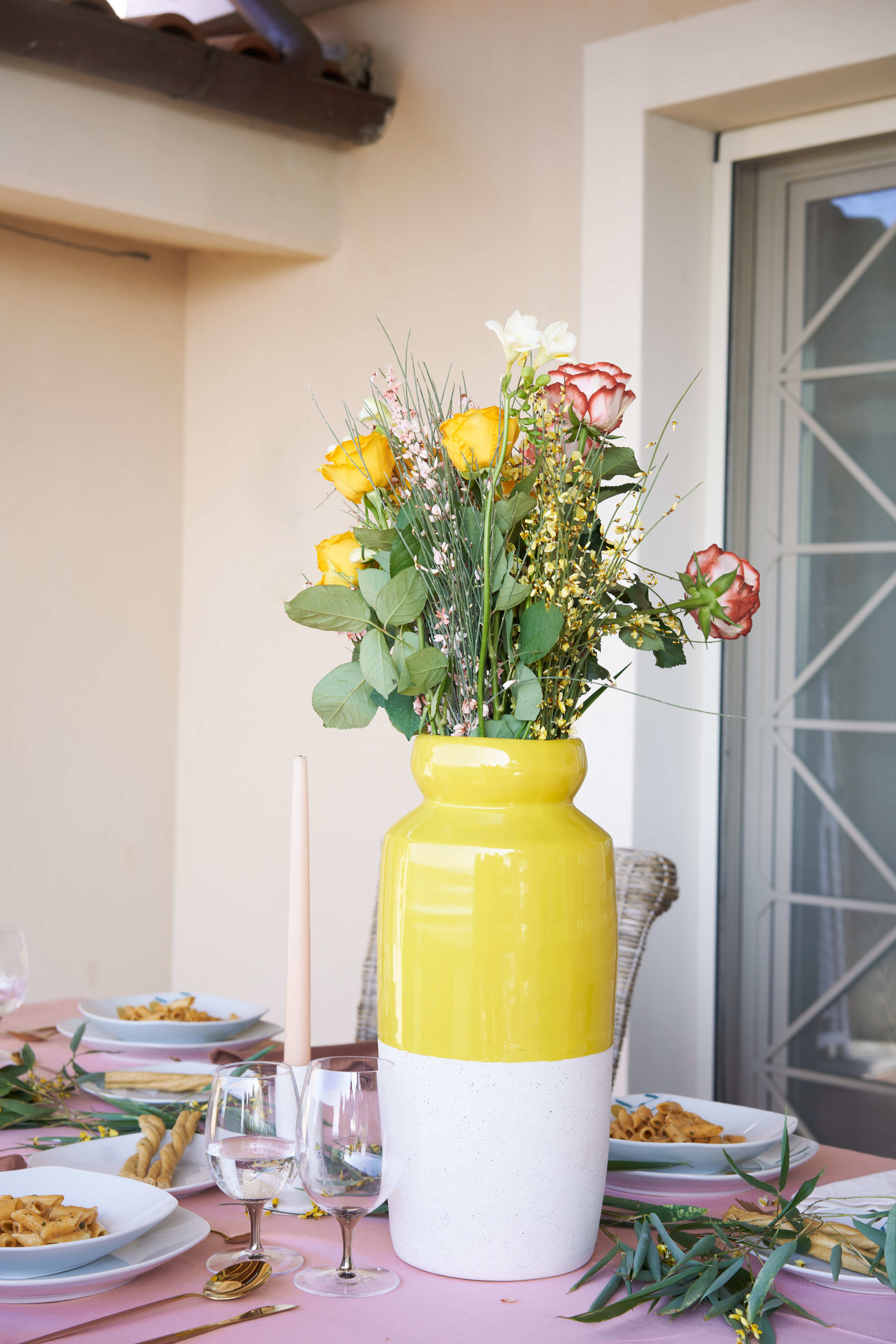 Vaso Itria giallo effetto pietra